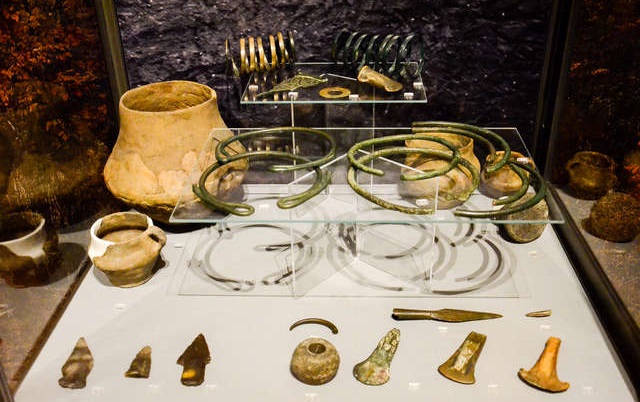 2000 BC - 700 BC Baltic Bronze Age artifacts from Szczytno, Poland (medieval Galindia)
